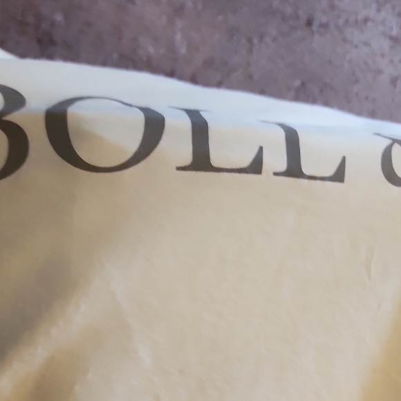 Luxurious White Sheet Set by Signature - Picture 8 of 10